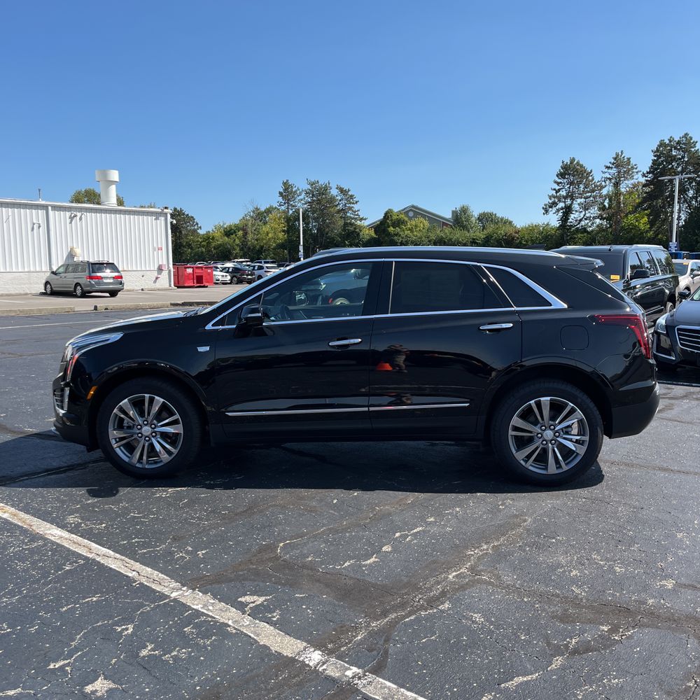 2025 Cadillac XT5 Premium Luxury