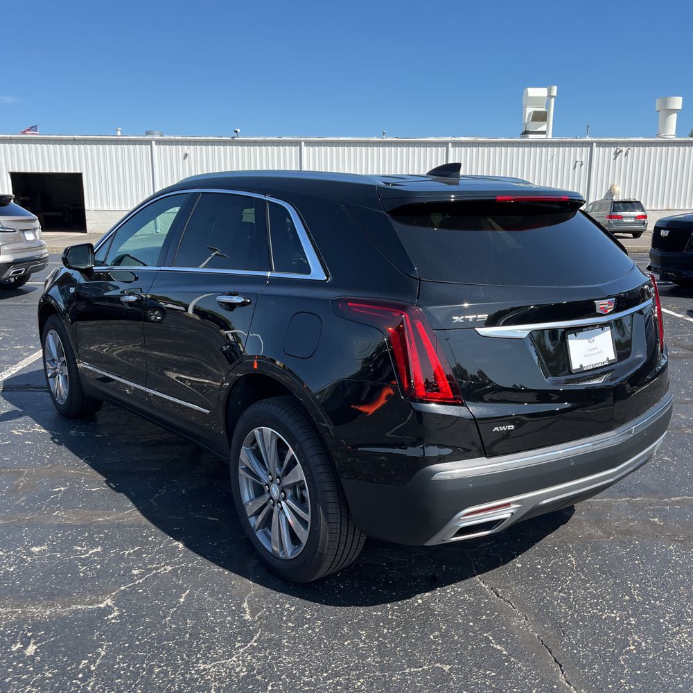2025 Cadillac XT5 Premium Luxury