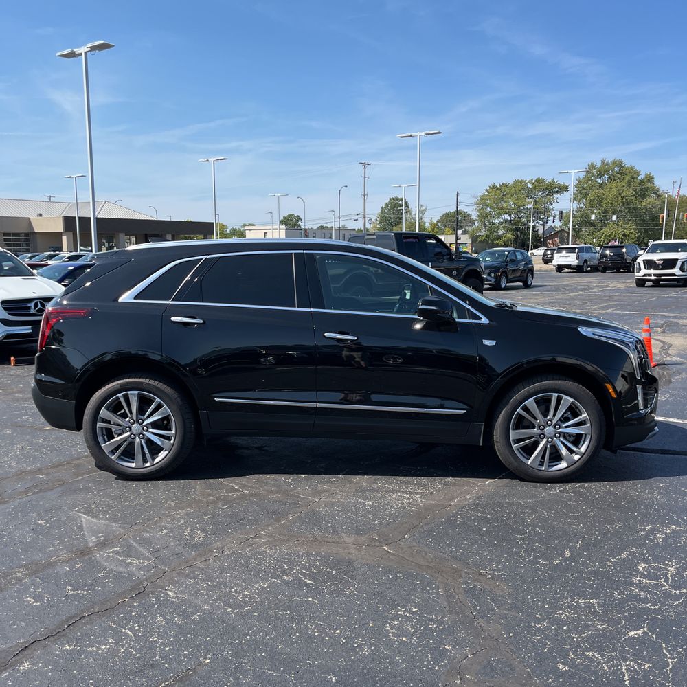 2025 Cadillac XT5 Premium Luxury