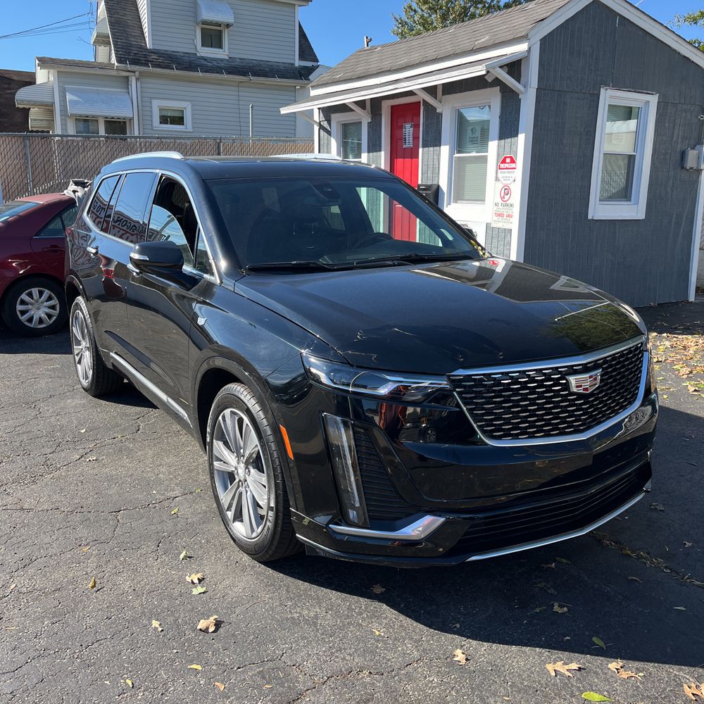 2025 Cadillac XT6 Premium Luxury