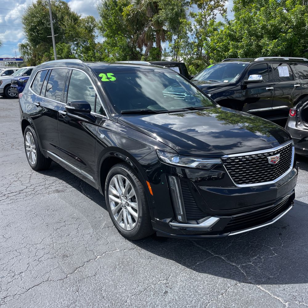 2025 Cadillac XT6 Premium Luxury