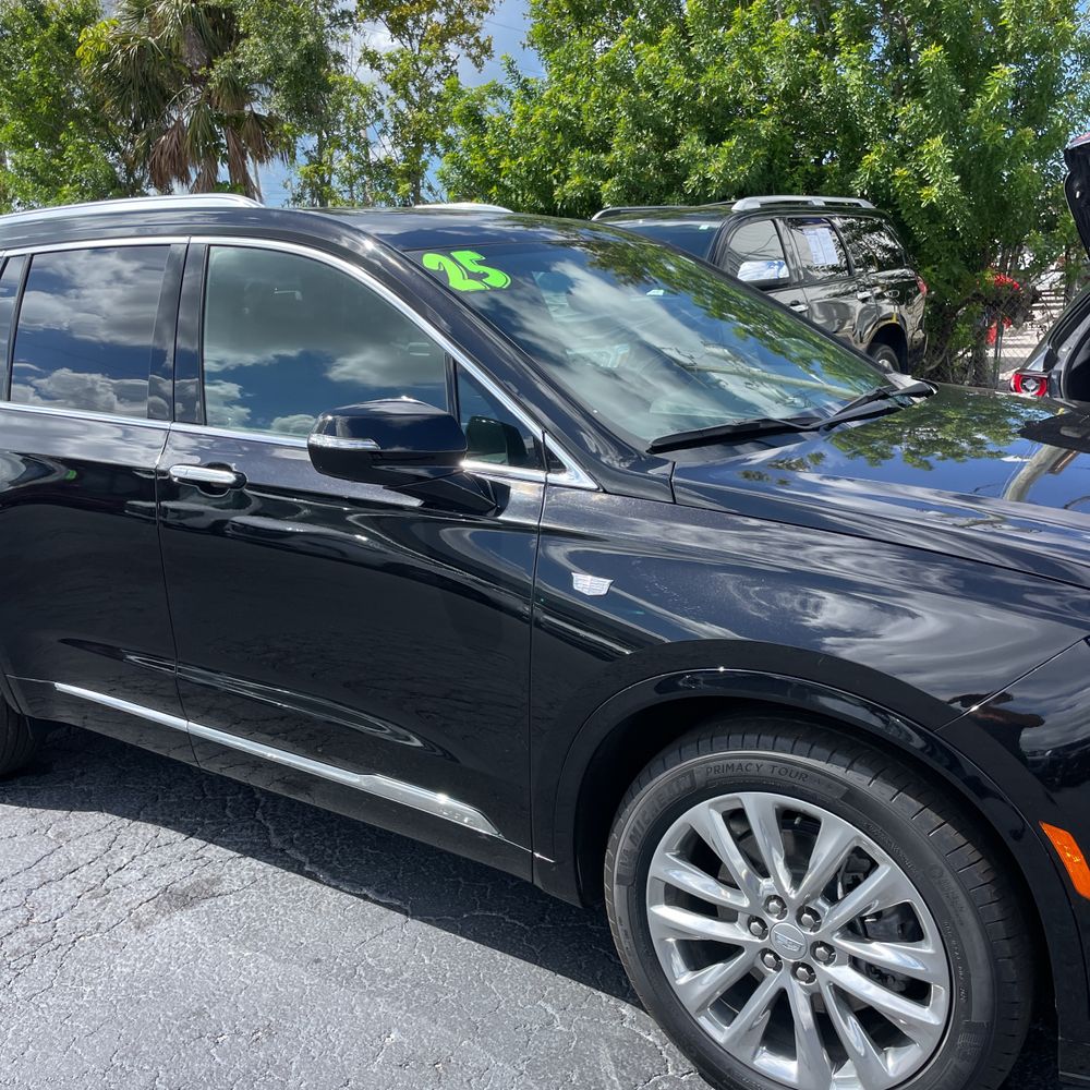 2025 Cadillac XT6 Premium Luxury