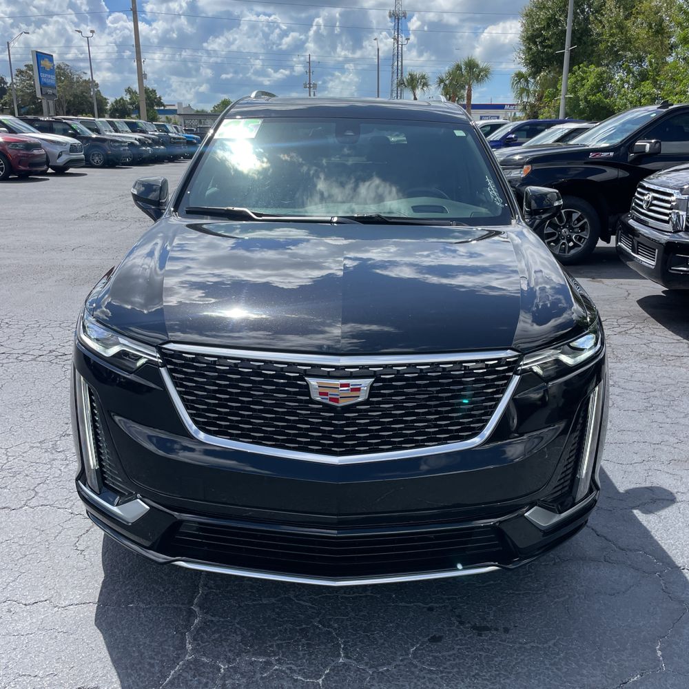 2025 Cadillac XT6 Premium Luxury