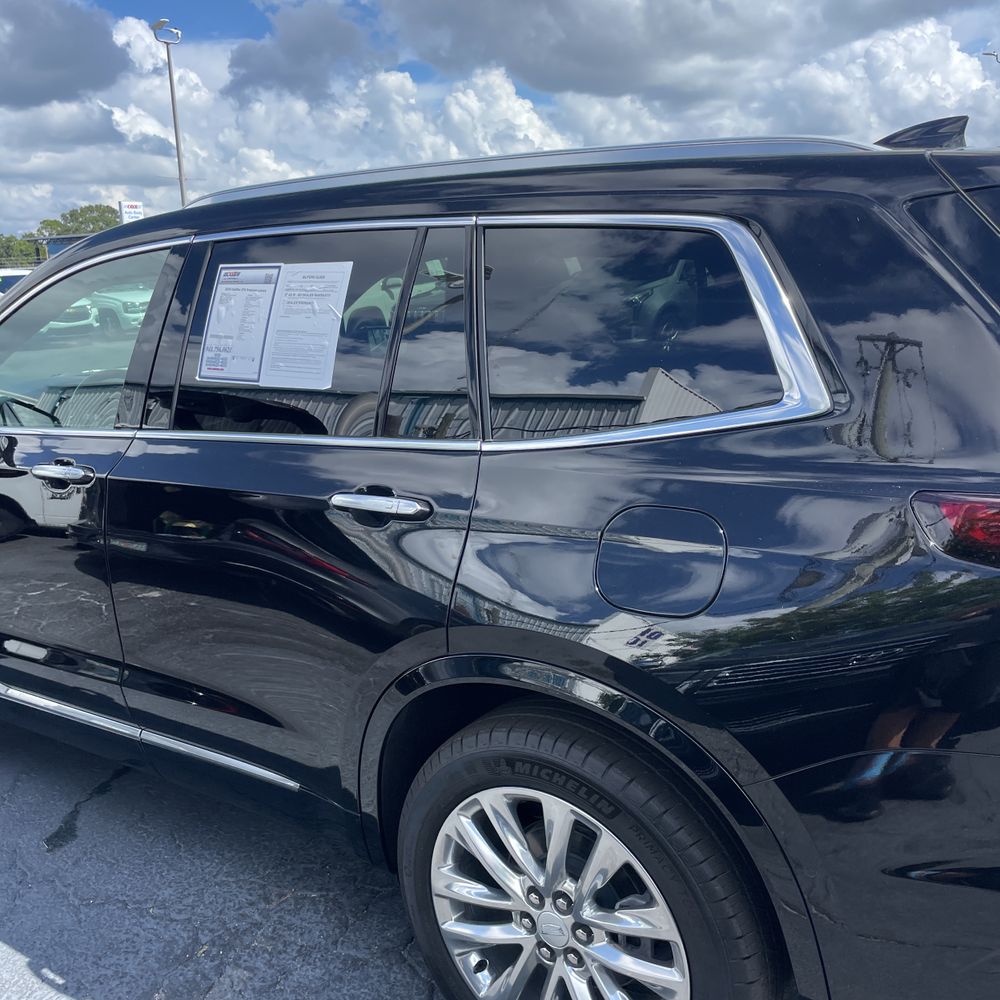 2025 Cadillac XT6 Premium Luxury