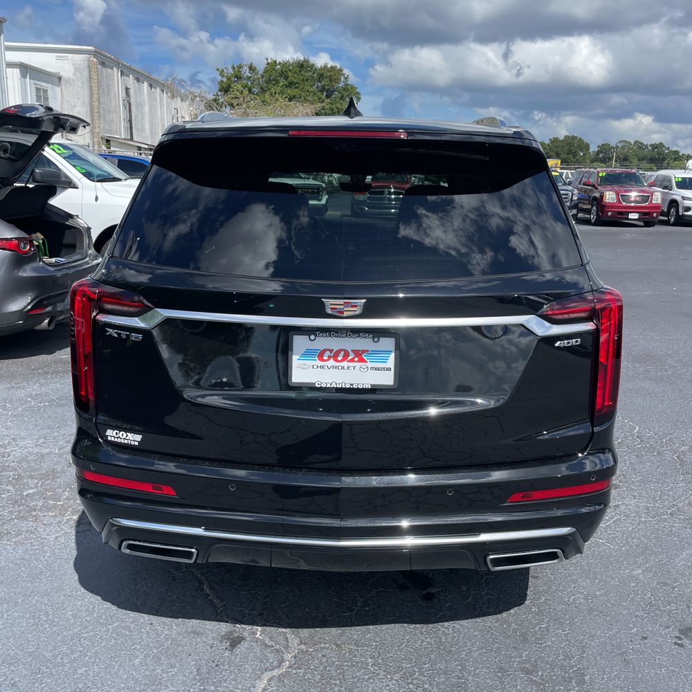 2025 Cadillac XT6 Premium Luxury
