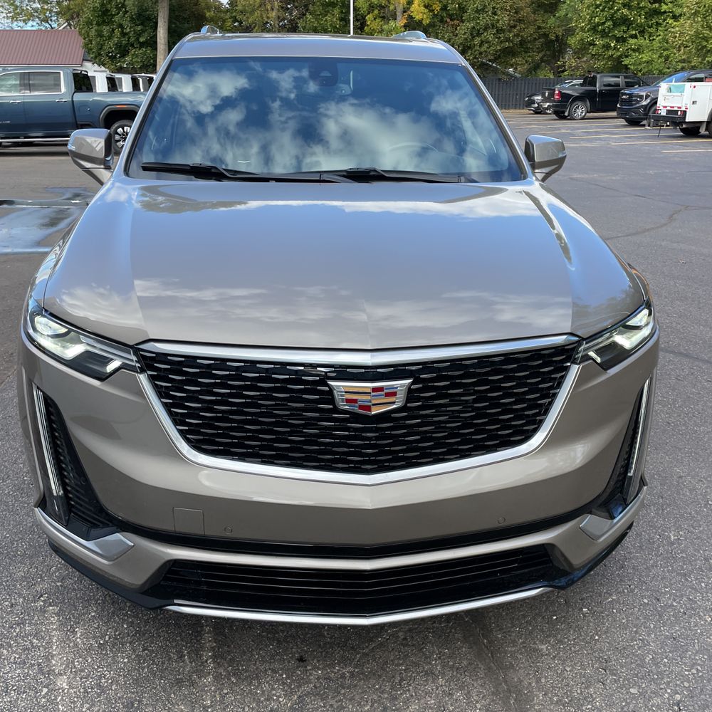 2023 Cadillac XT6 Premium Luxury