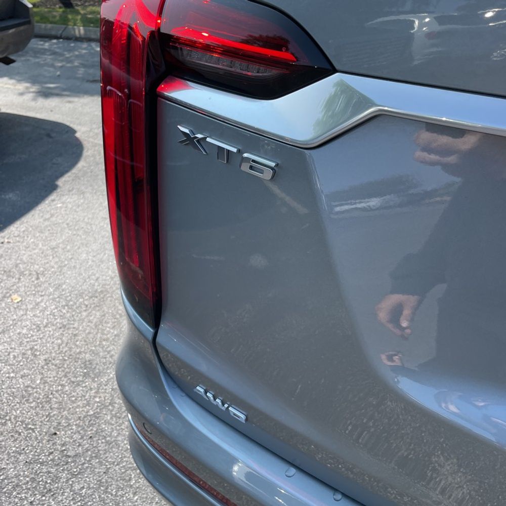 2024 Cadillac XT6 Premium Luxury