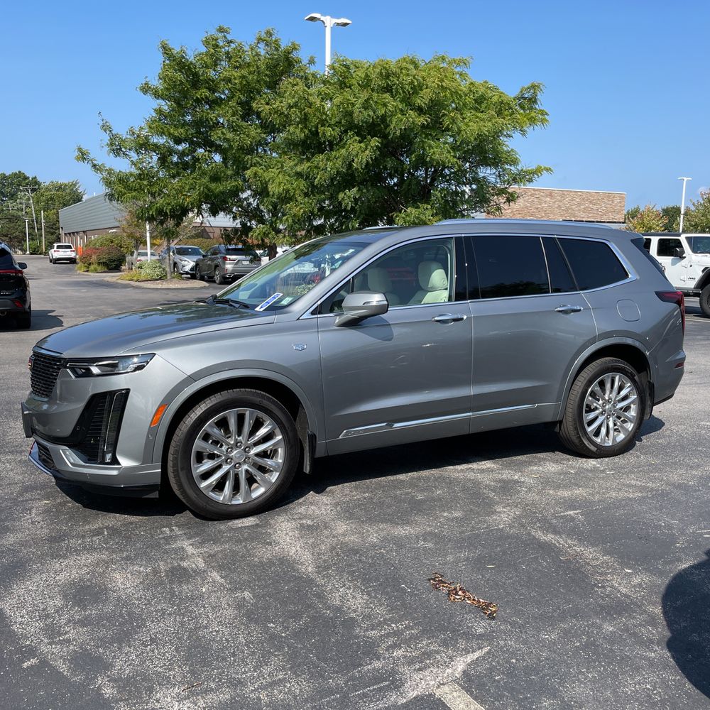 2024 Cadillac XT6 Premium Luxury