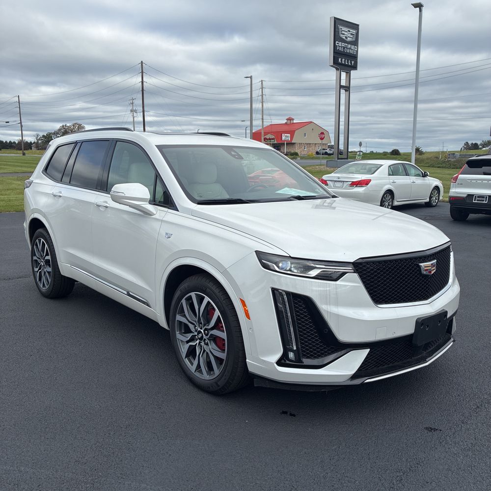 2022 Cadillac XT6 Sport
