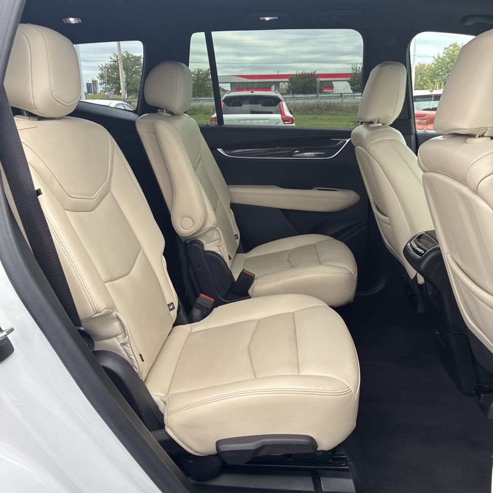 2022 Cadillac XT6 Sport
