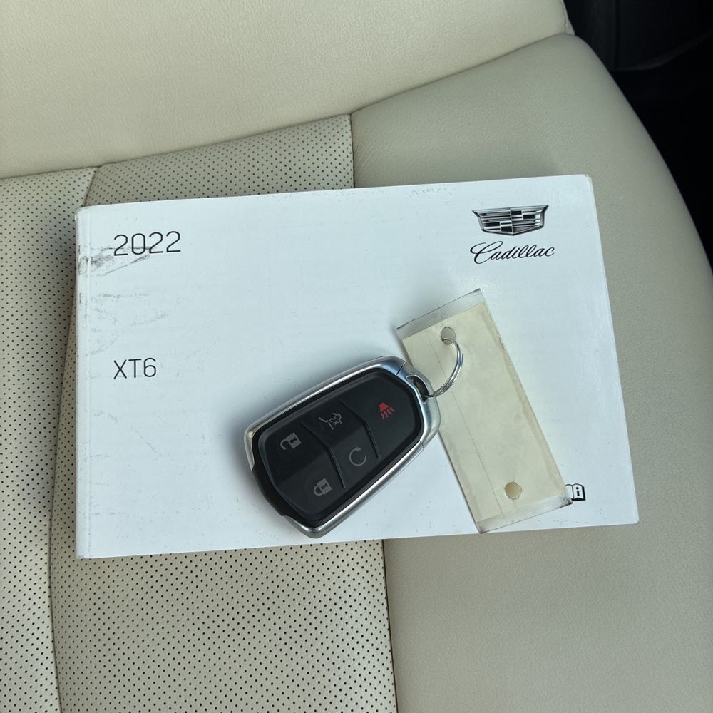 2022 Cadillac XT6 Sport