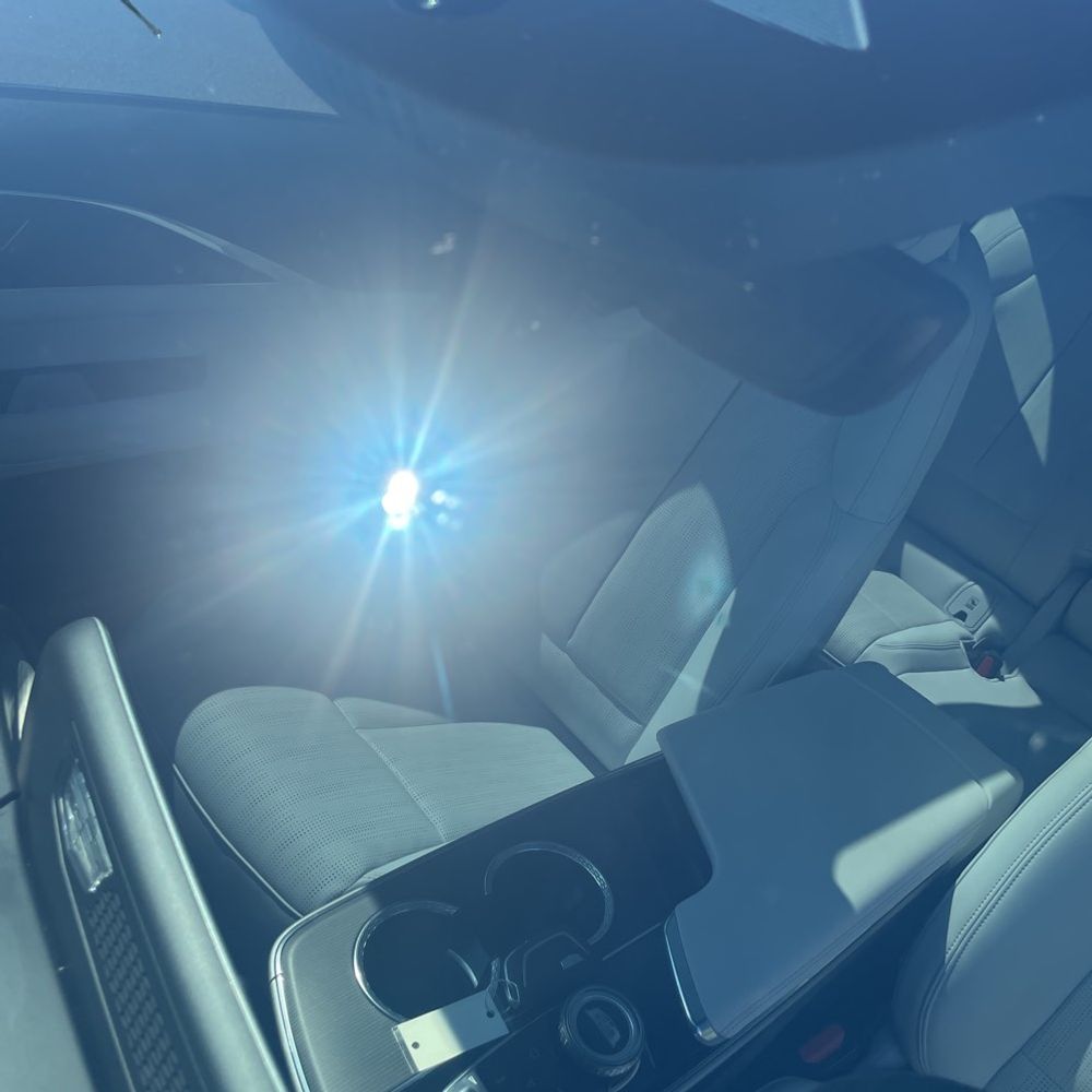 2024 Cadillac LYRIQ Luxury 3