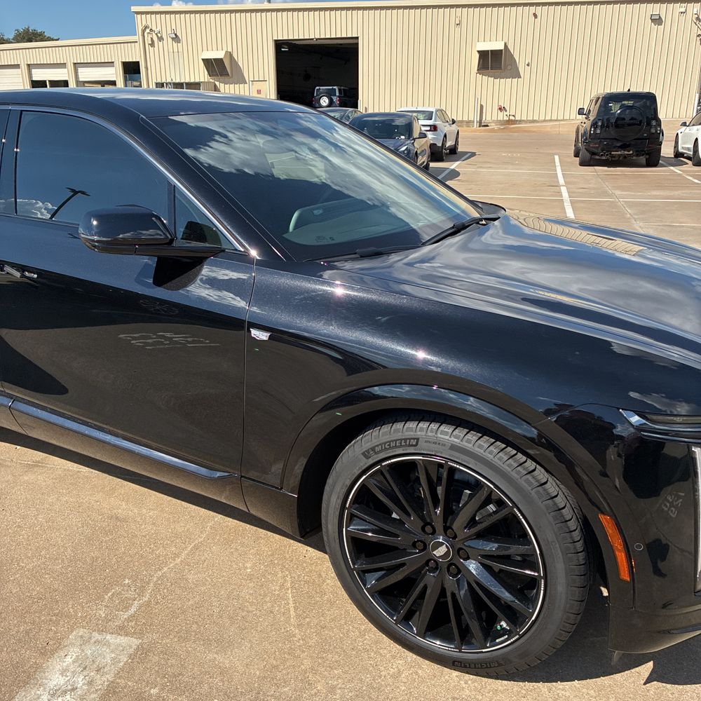 2024 Cadillac LYRIQ Sport 1