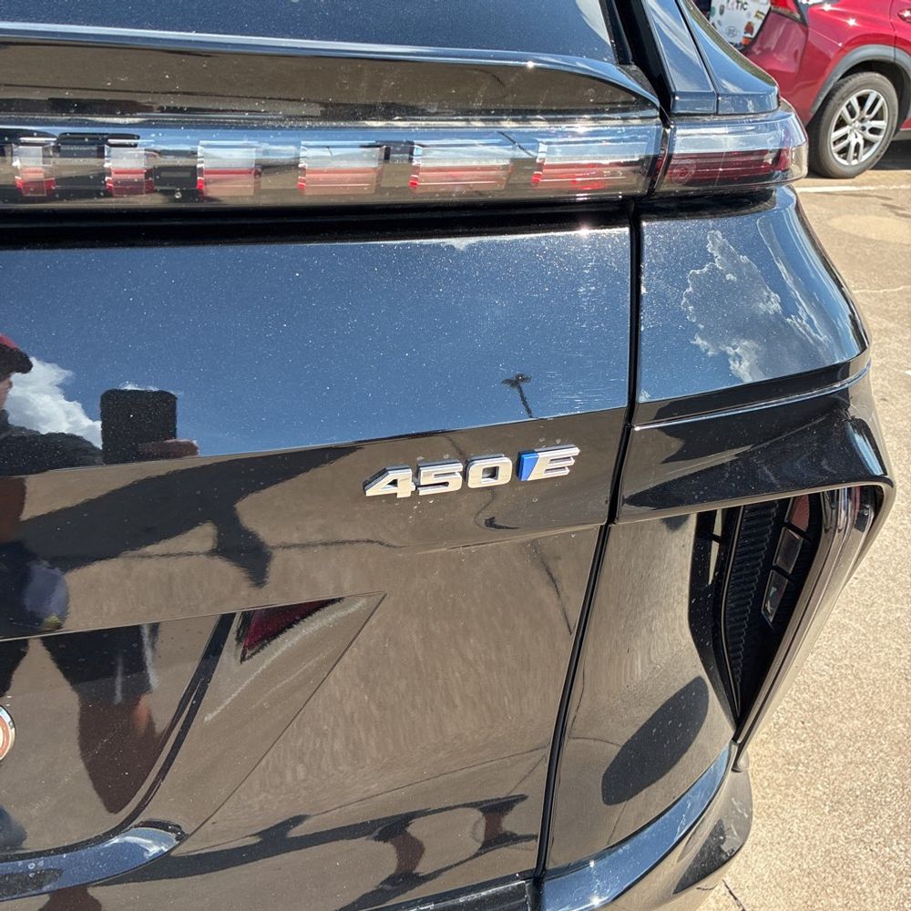 2024 Cadillac LYRIQ Sport 1