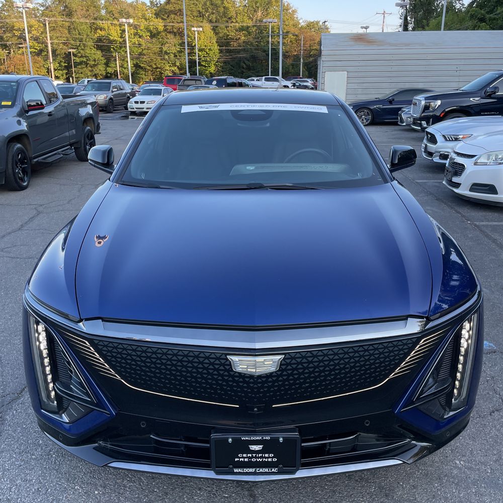 2024 Cadillac LYRIQ Sport 1