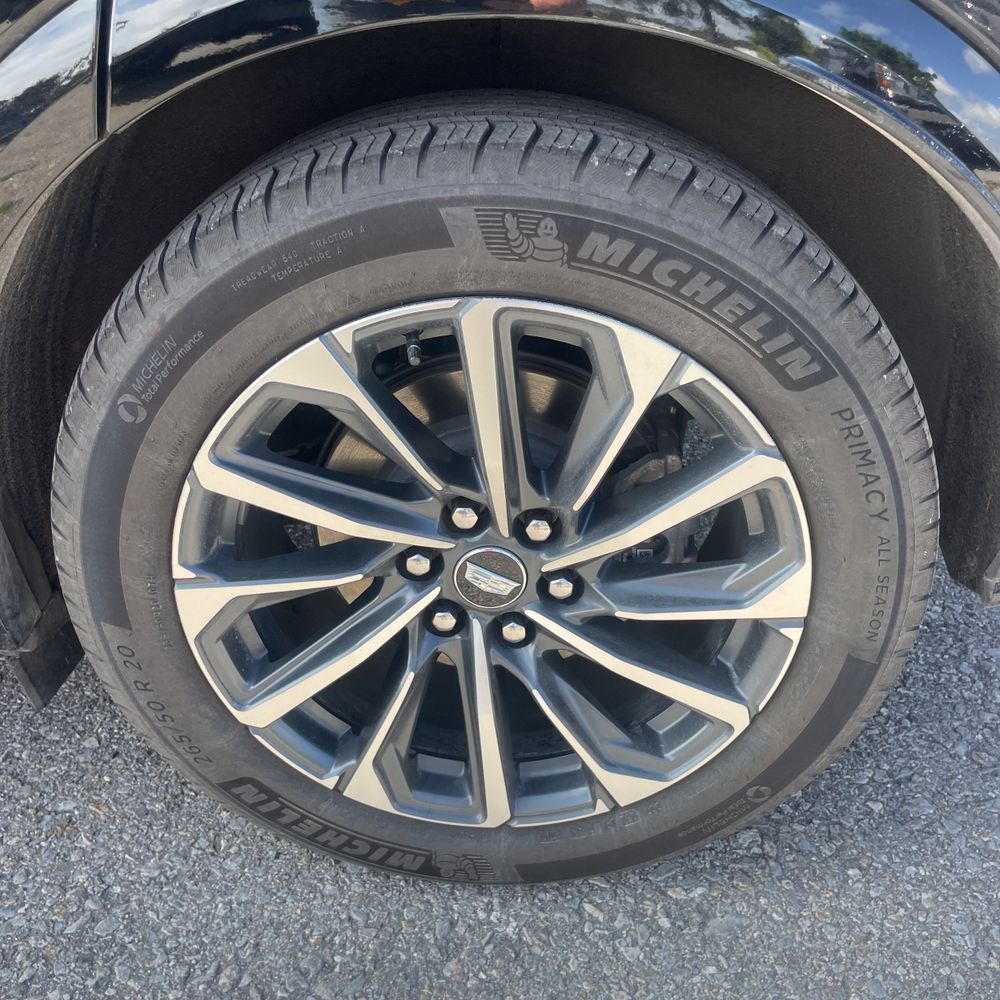 2025 Cadillac Lyriq Sport 1