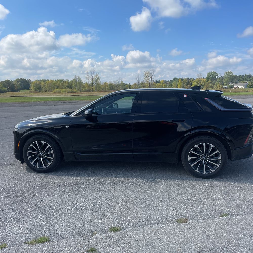 2025 Cadillac Lyriq Sport 1