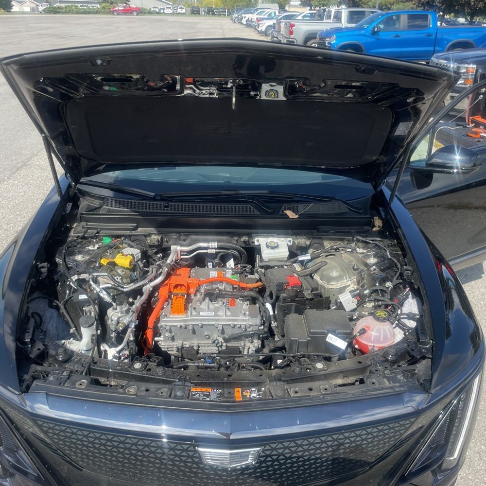 2025 Cadillac Lyriq Sport 1