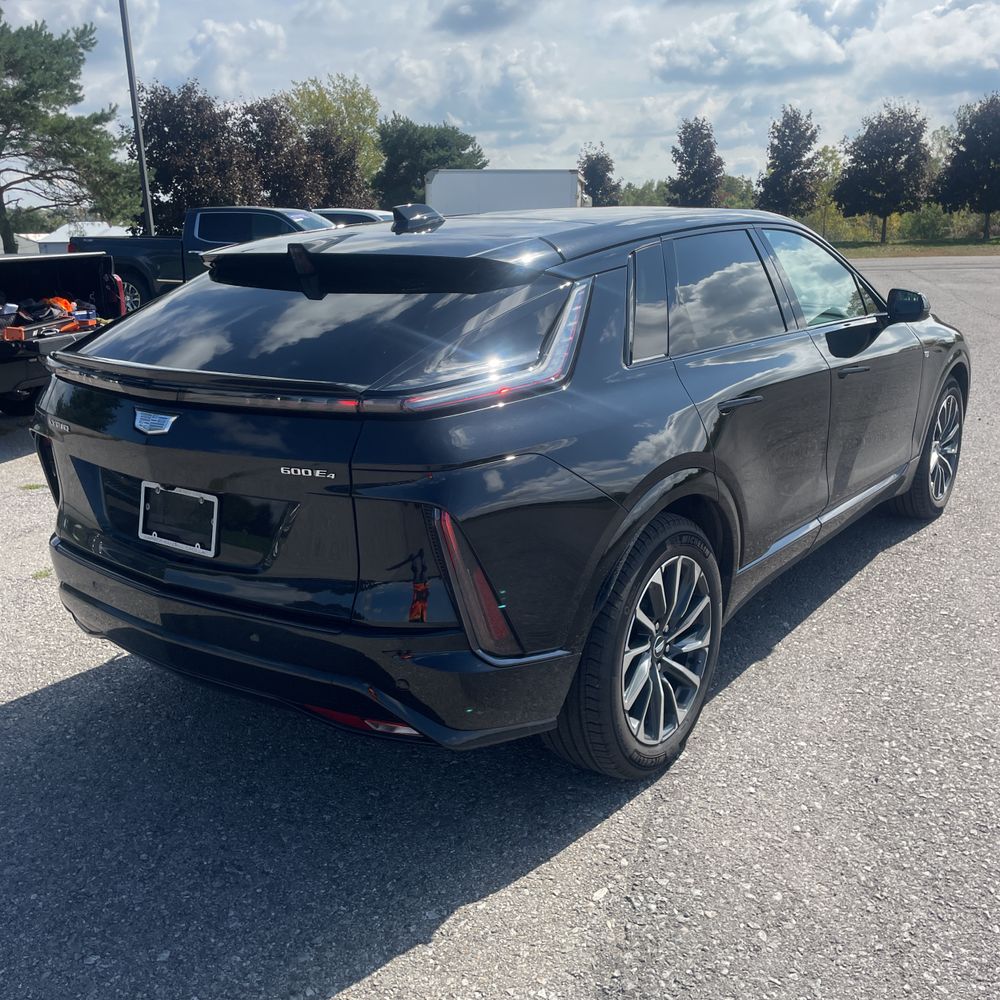 2025 Cadillac Lyriq Sport 1