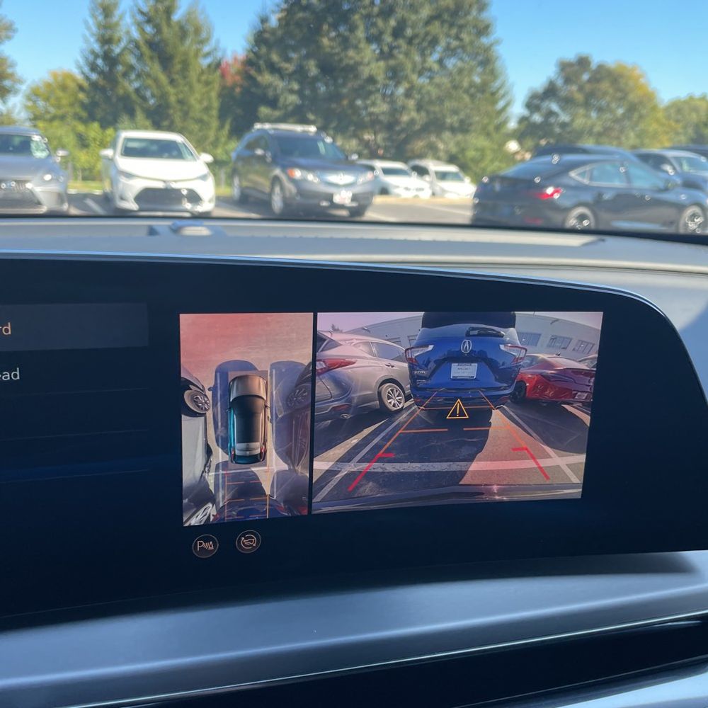2025 Cadillac LYRIQ Sport 2