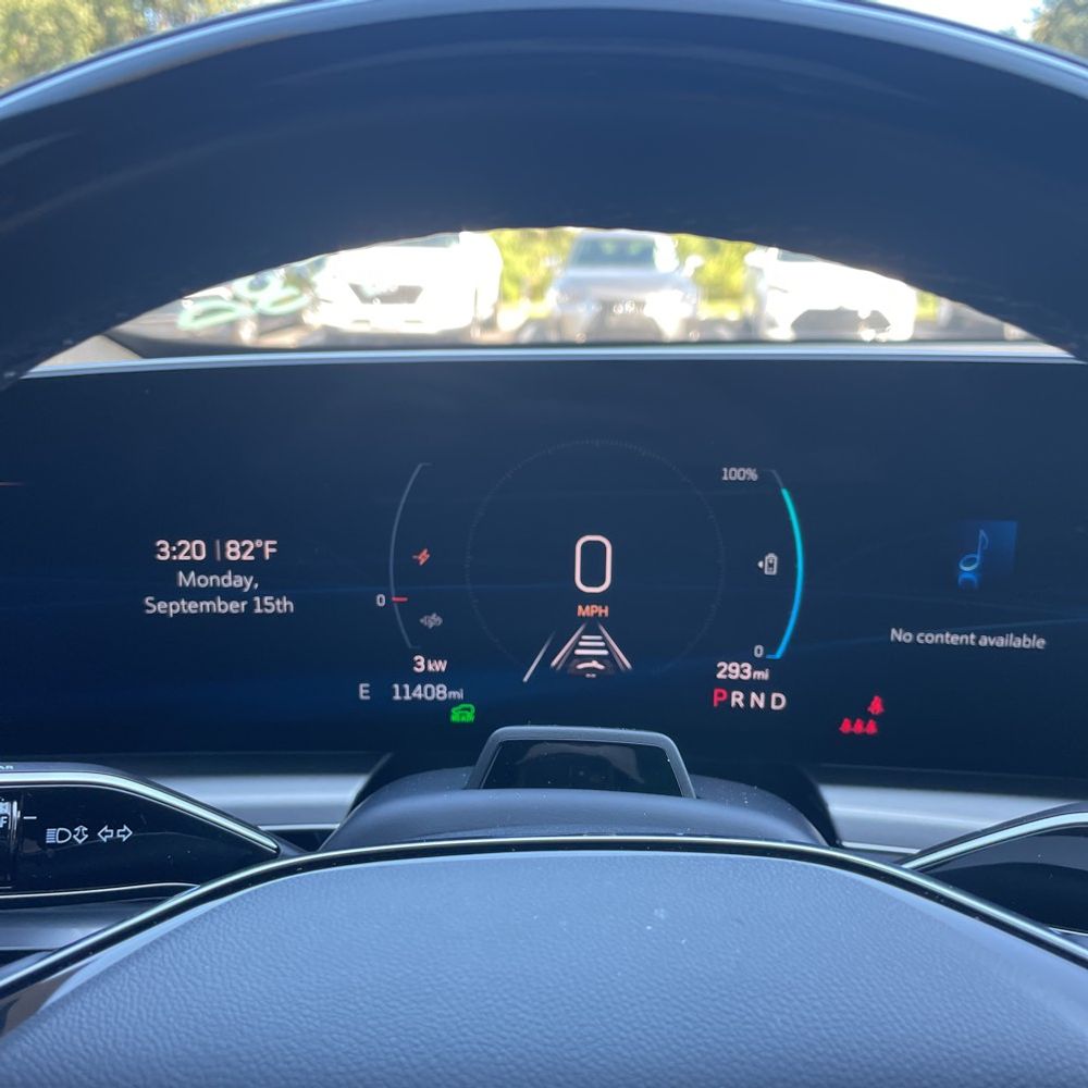 2025 Cadillac LYRIQ Sport 2