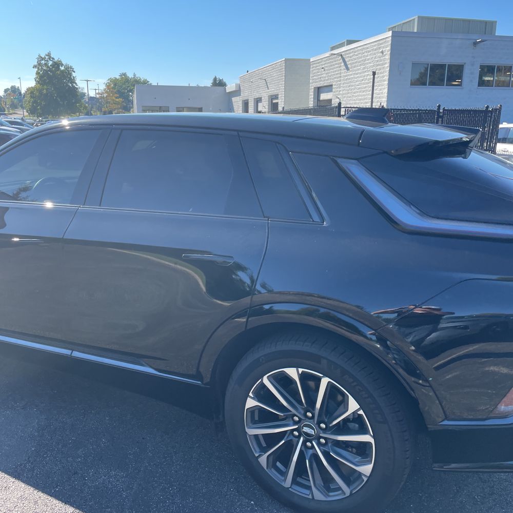 2025 Cadillac LYRIQ Sport 2