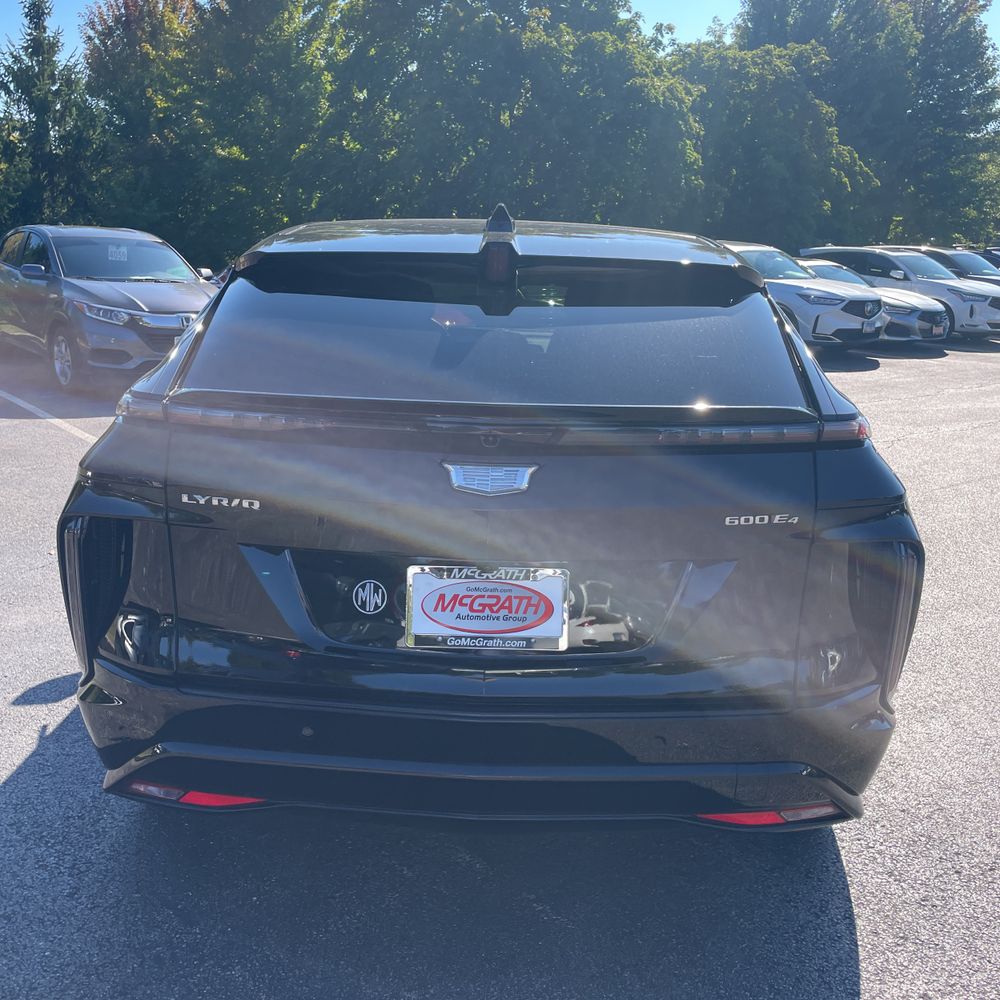 2025 Cadillac LYRIQ Sport 2
