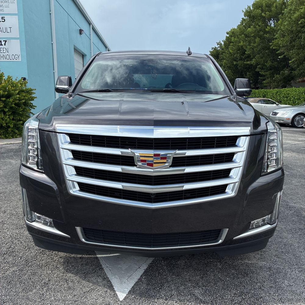 2018 Cadillac Escalade Luxury