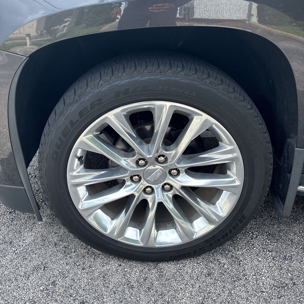 2018 Cadillac Escalade Luxury