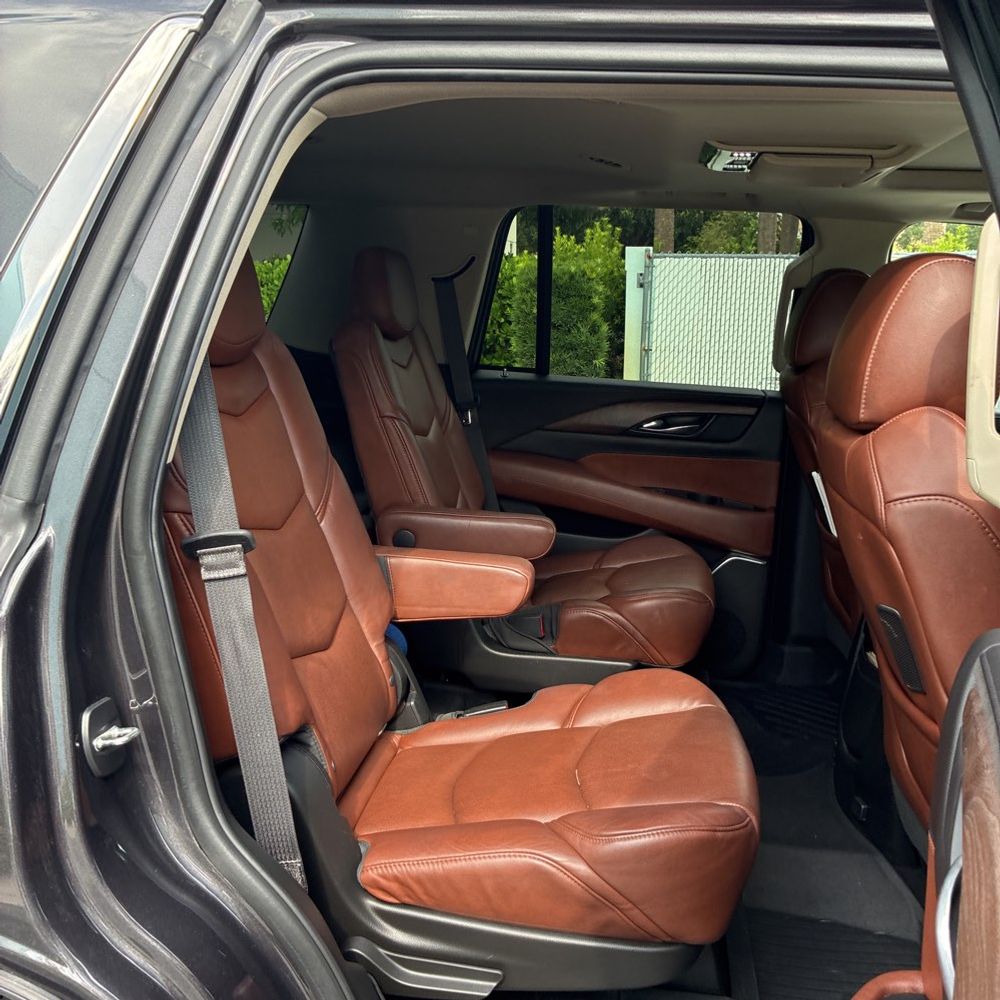 2018 Cadillac Escalade Luxury