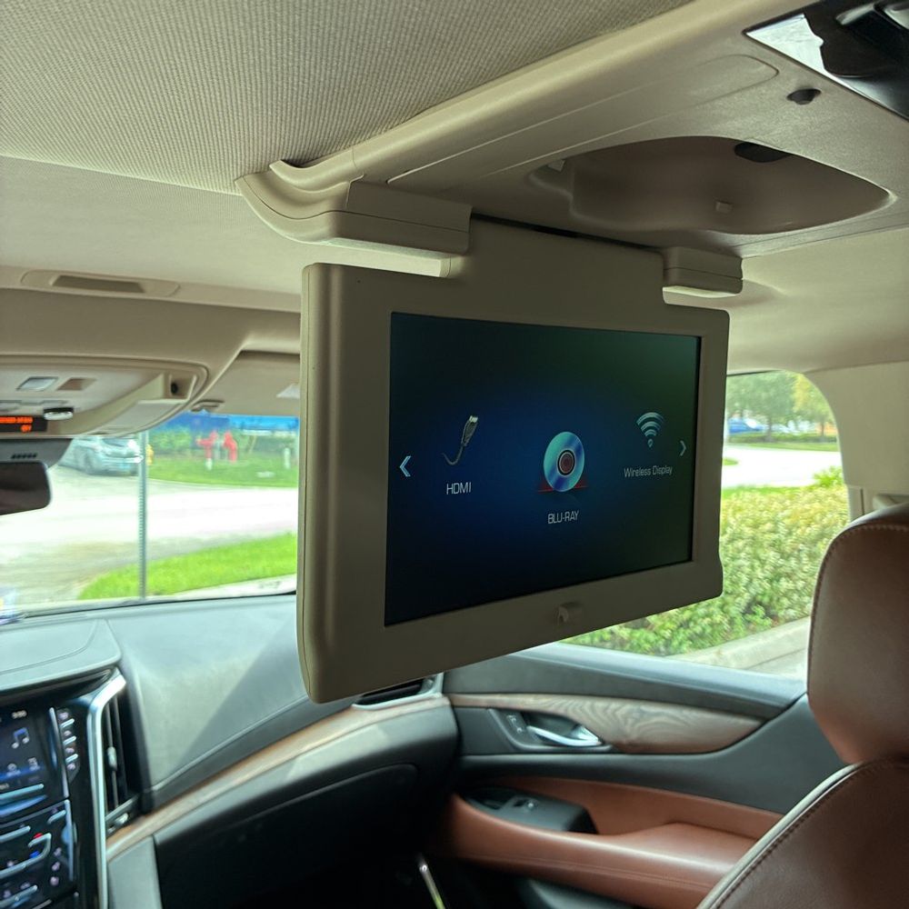 2018 Cadillac Escalade Luxury