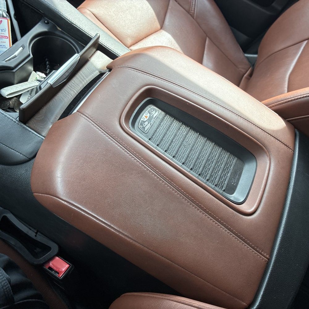 2018 Cadillac Escalade Luxury