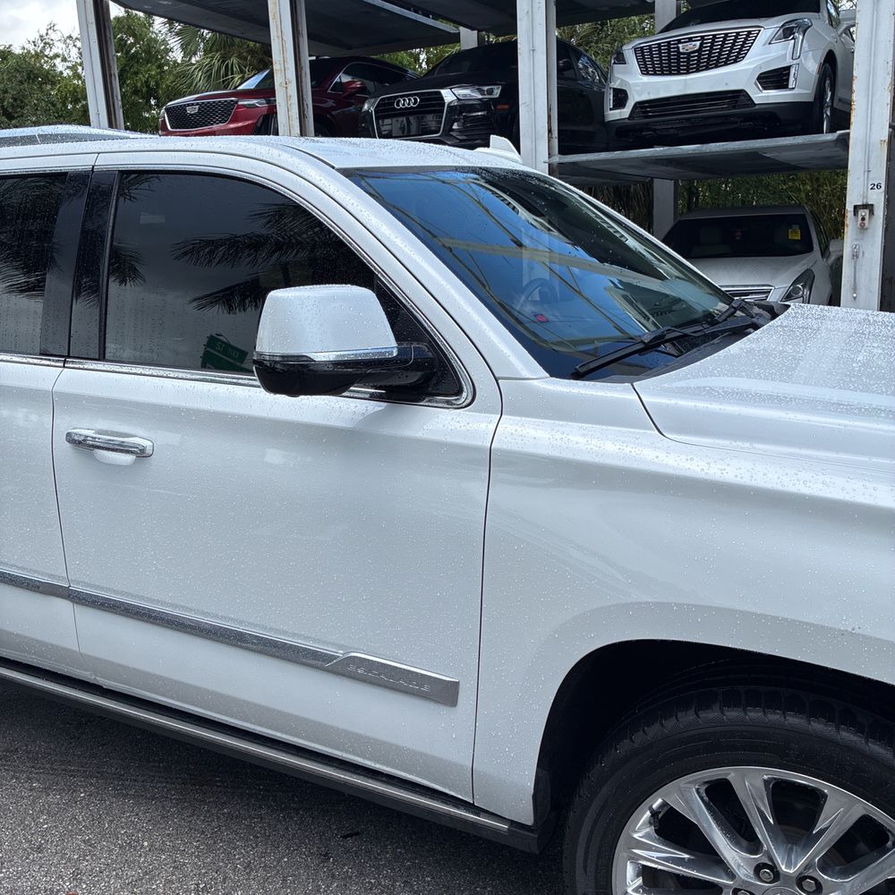 2020 Cadillac Escalade Premium Luxury