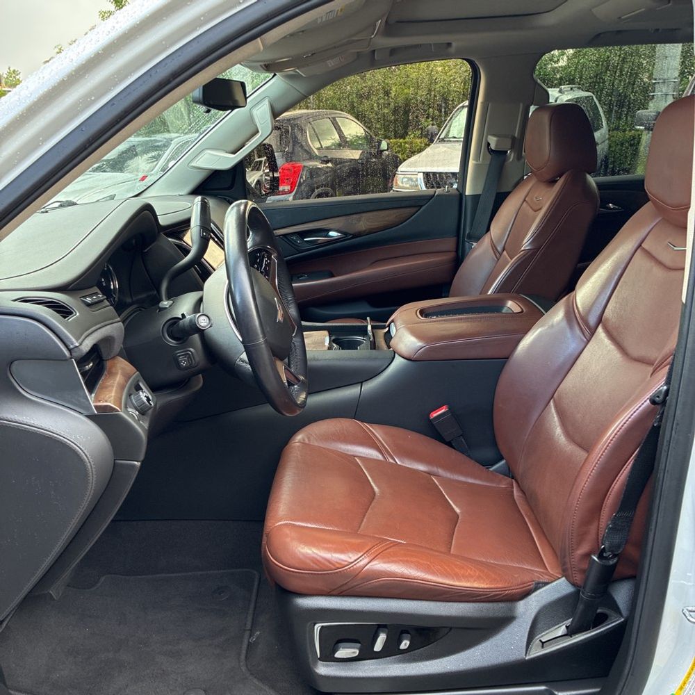 2020 Cadillac Escalade Premium Luxury