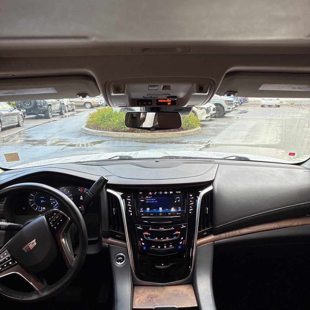 2020 Cadillac Escalade Premium Luxury