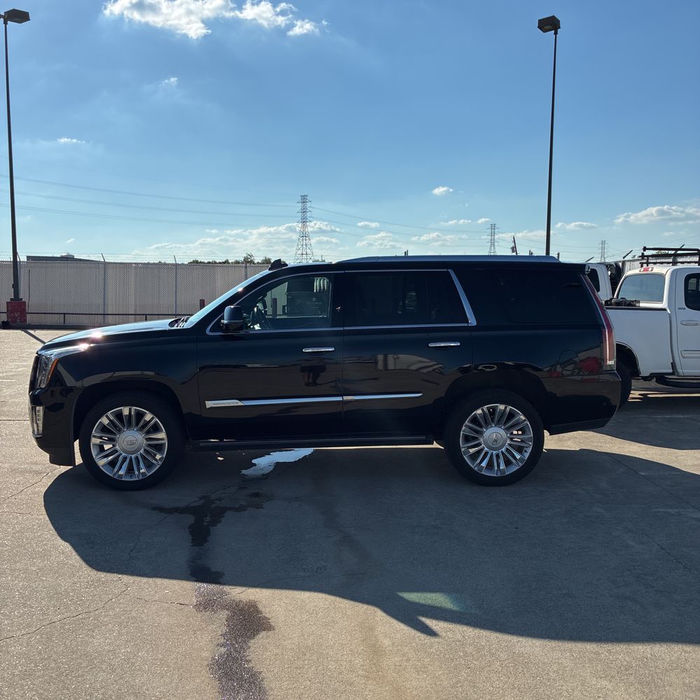 2019 Cadillac Escalade Platinum
