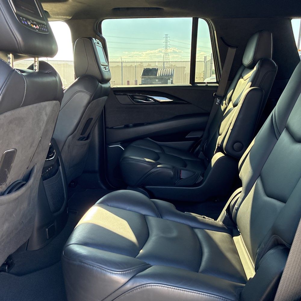 2019 Cadillac Escalade Platinum