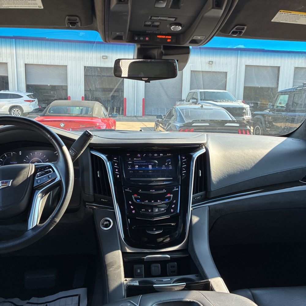 2019 Cadillac Escalade Platinum