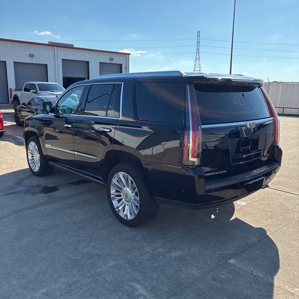 2019 Cadillac Escalade Platinum