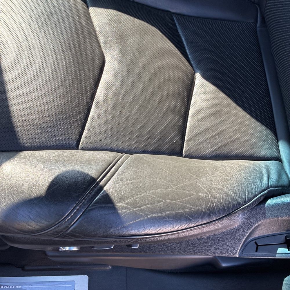 2019 Cadillac Escalade Platinum