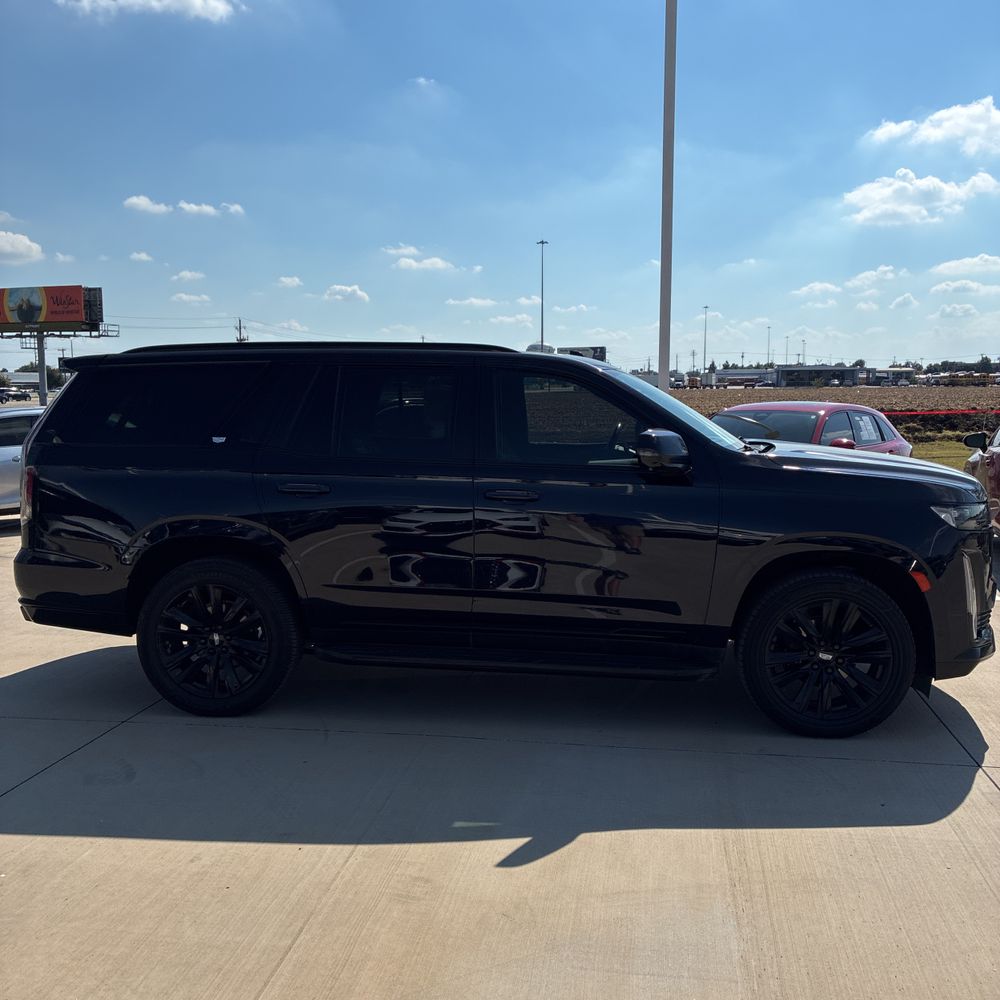 2022 Cadillac Escalade Sport