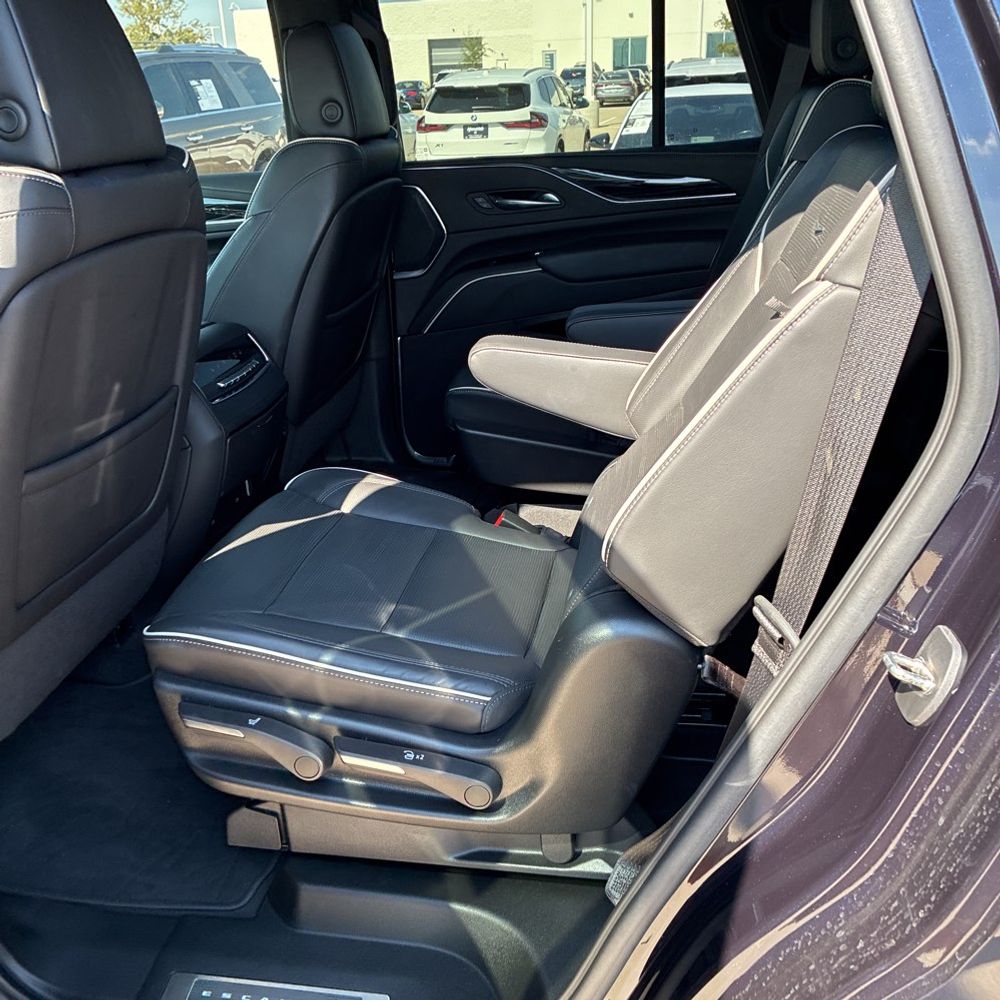 2022 Cadillac Escalade Sport