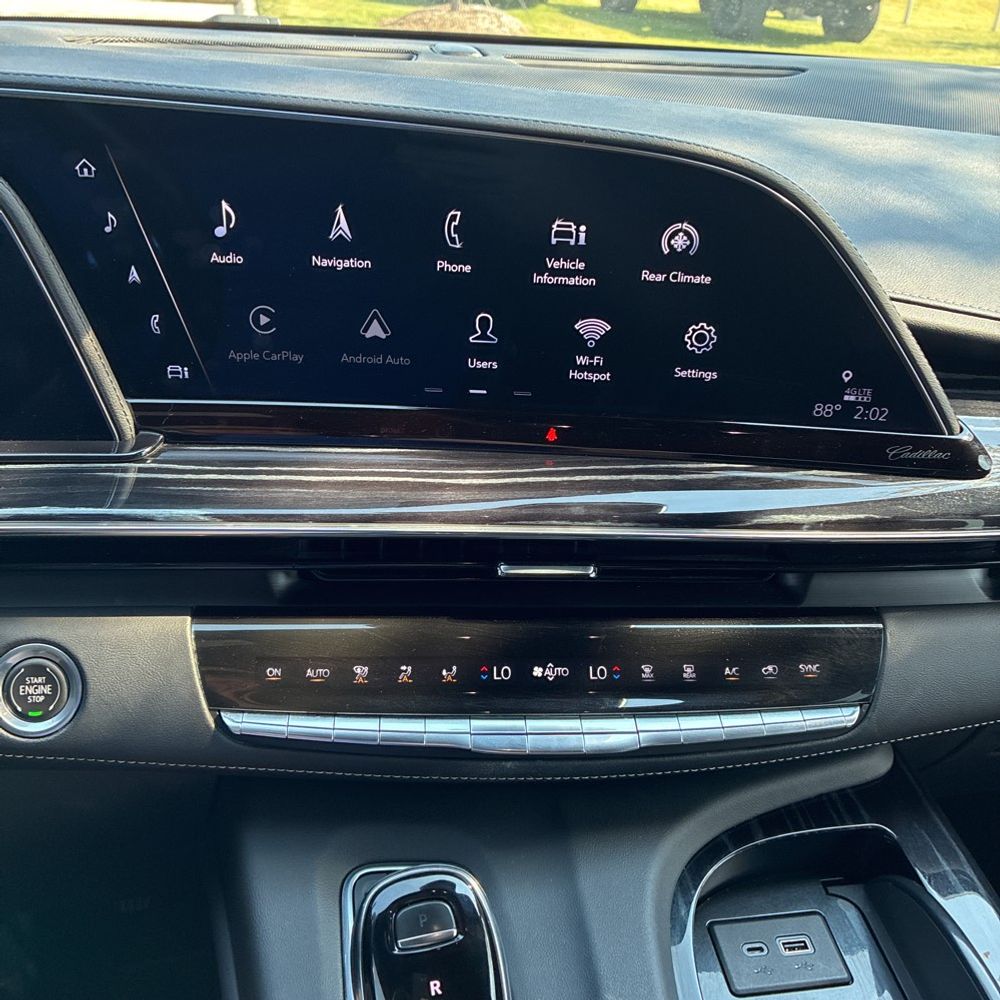2022 Cadillac Escalade Sport
