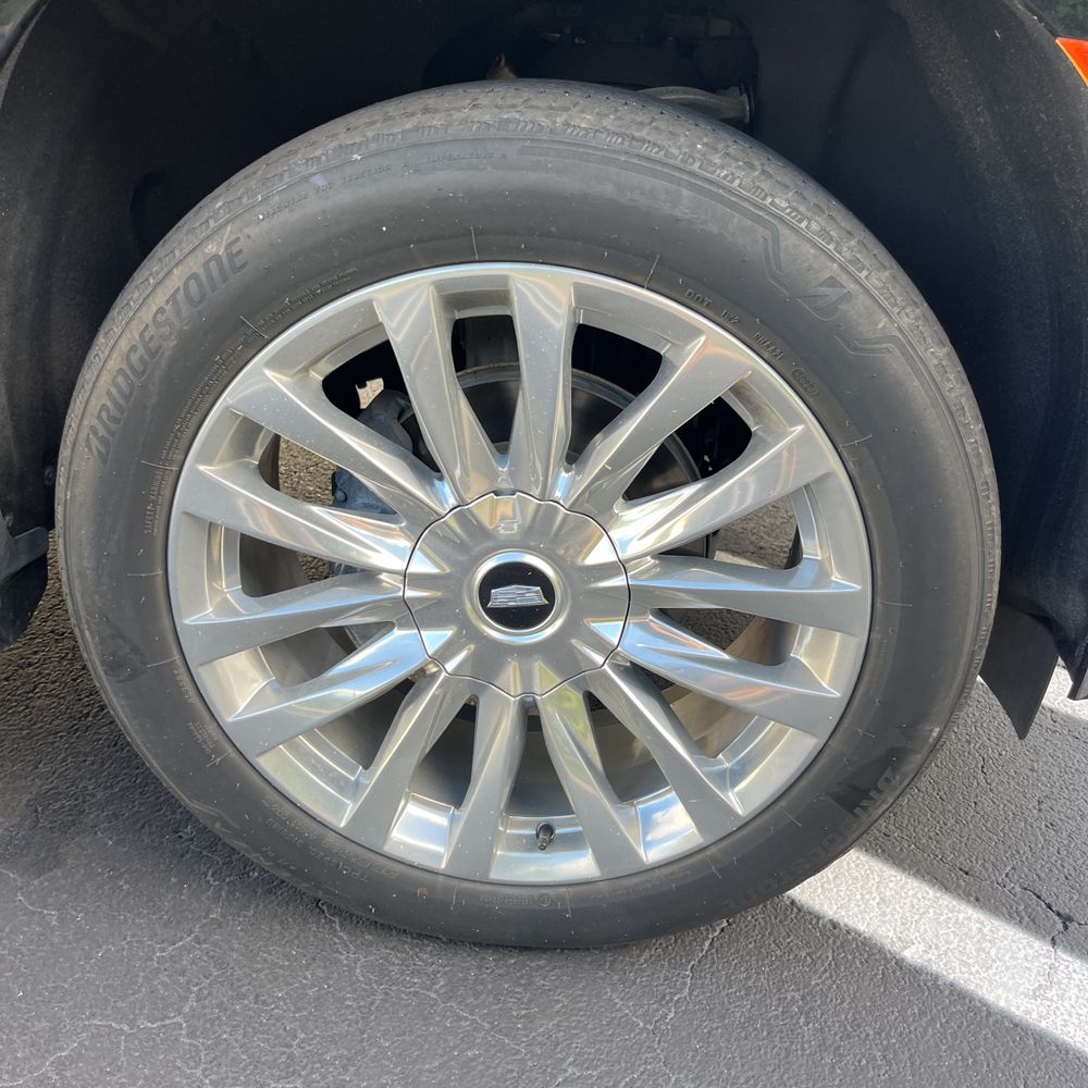 2023 Cadillac Escalade ESV Premium Luxury