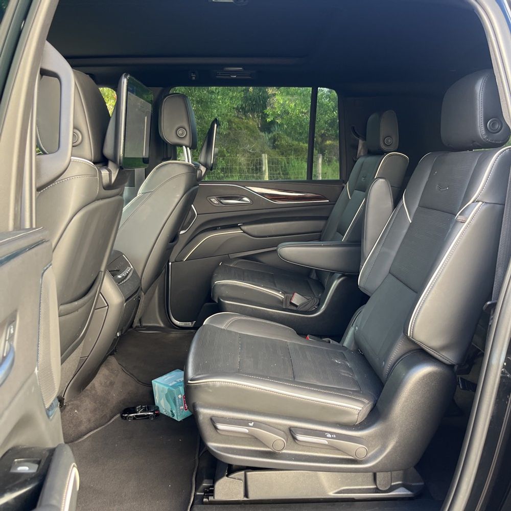 2023 Cadillac Escalade ESV Premium Luxury