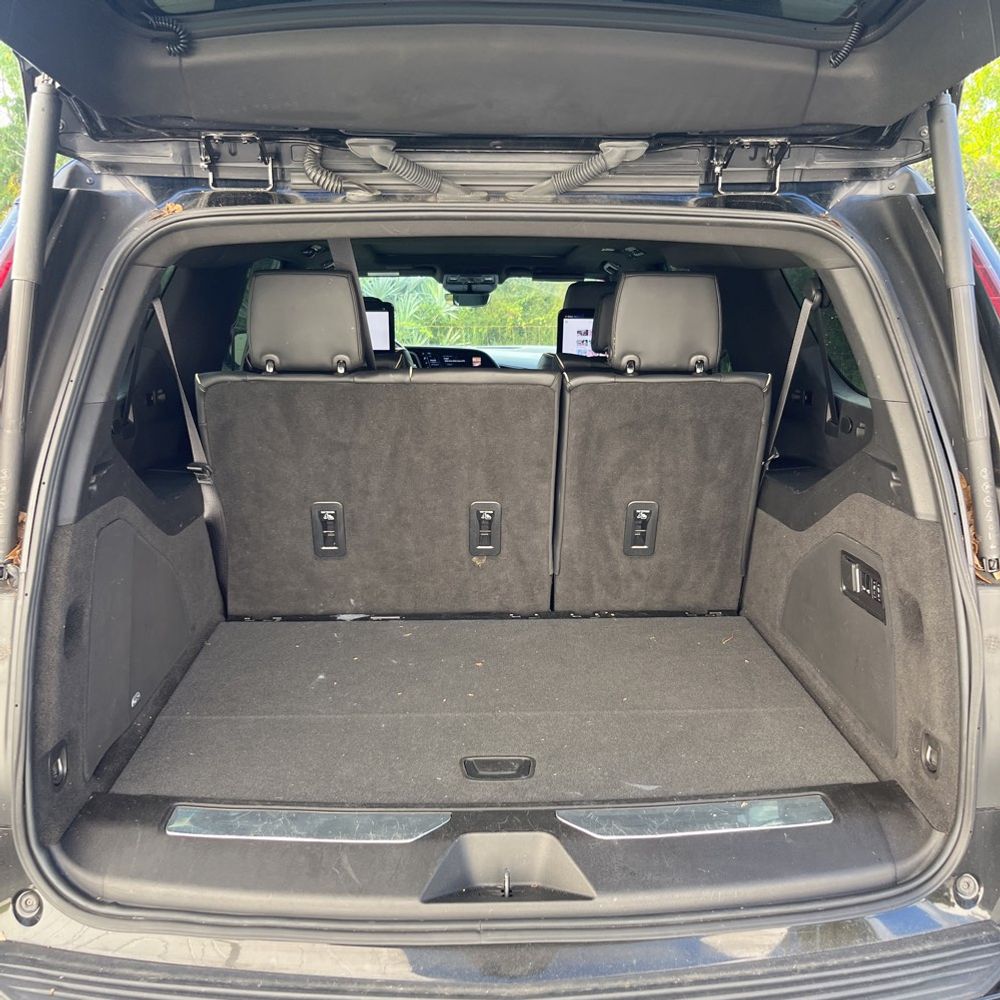 2023 Cadillac Escalade ESV Premium Luxury