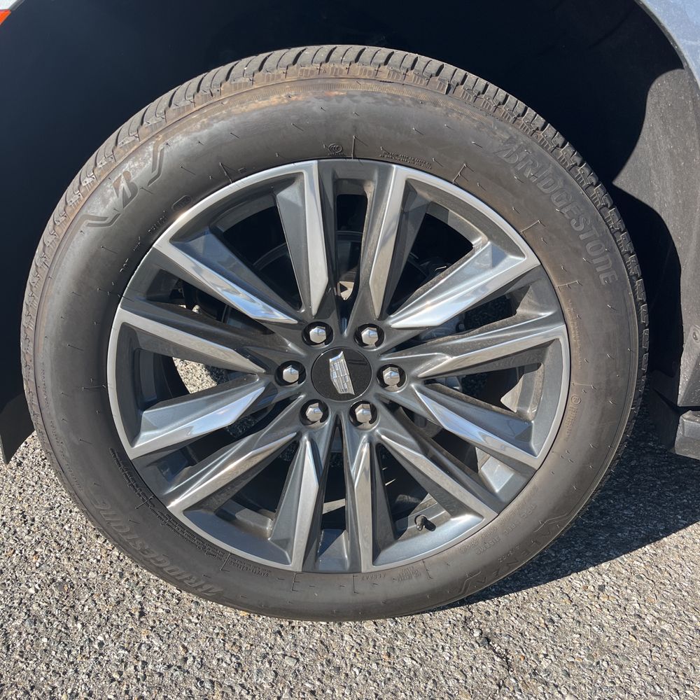 2024 Cadillac Escalade ESV Sport