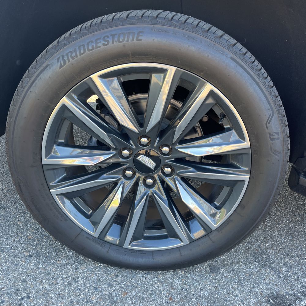 2024 Cadillac Escalade ESV Sport