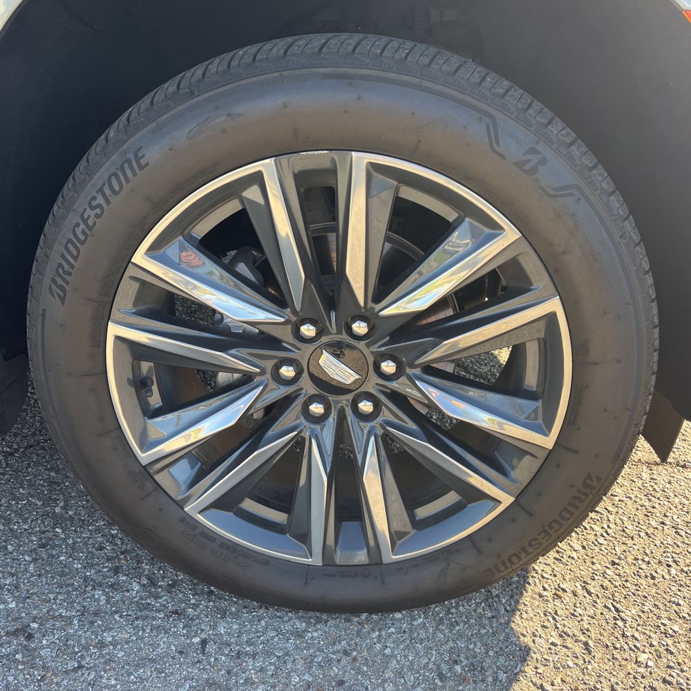 2024 Cadillac Escalade ESV Sport