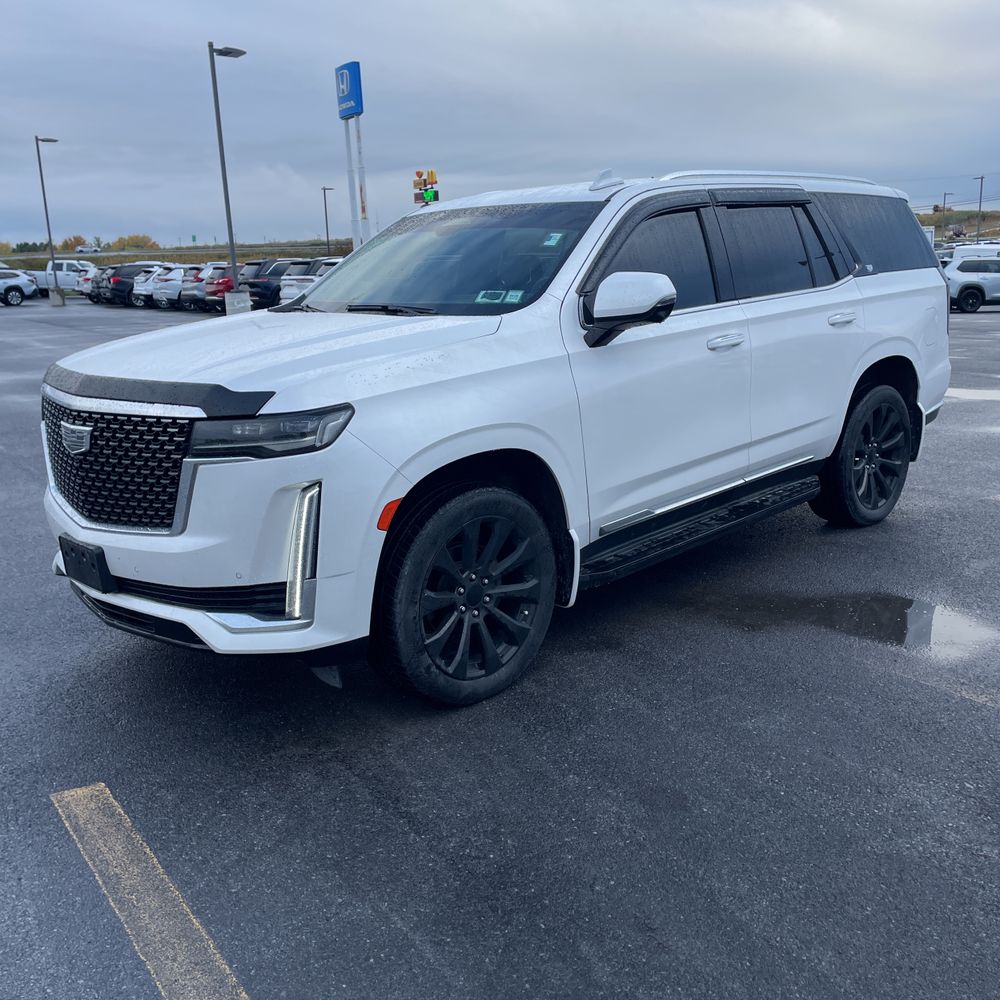 2022 Cadillac Escalade Luxury